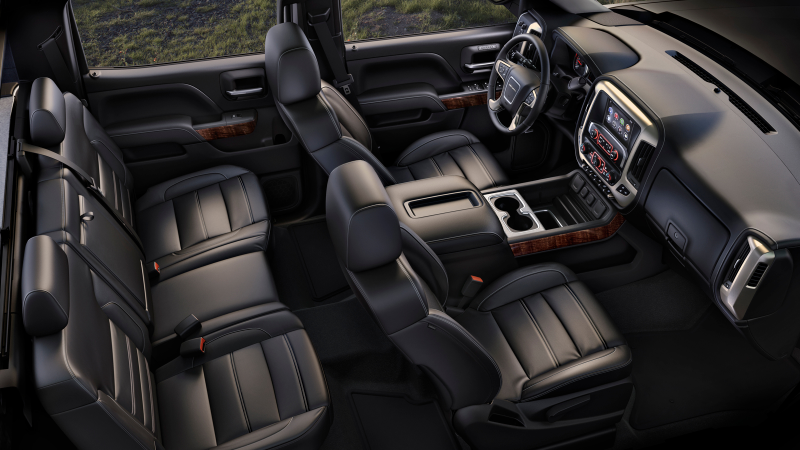 Illustration for article titled The 2015 GMC Sierra HD Is Basically A Freight Train You Can Drive